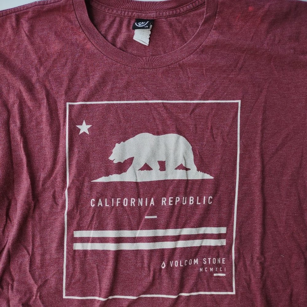 Volcom California Skate shirt early 2000s skate